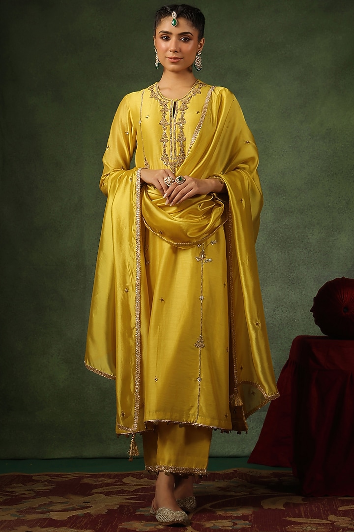 Yellow Chanderi Silk Zardosi Embroidered Kurta Set by Niti Bothra at Pernia's Pop Up Shop