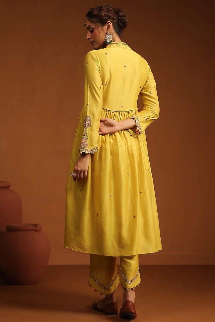 Yellow Chanderi Silk Zardosi Embroidered Kurta Set by Niti Bothra at Pernia's Pop Up Shop