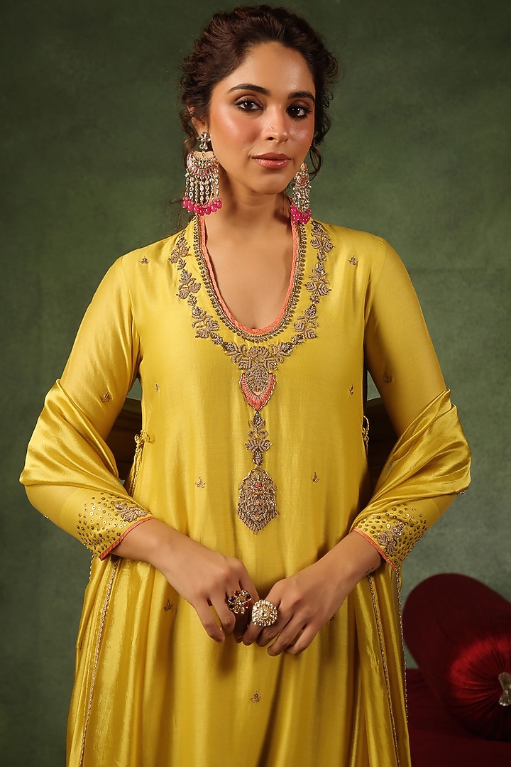 Yellow Chanderi Silk Zardosi Embroidered Kurta Set by Niti Bothra at Pernia's Pop Up Shop