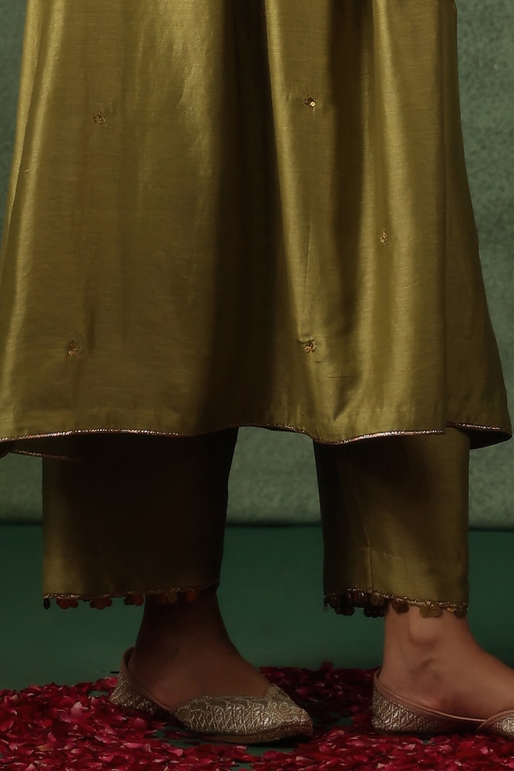 Sage Green Chanderi Silk Zardosi Embroidered Kurta Set by Niti Bothra at Pernia's Pop Up Shop