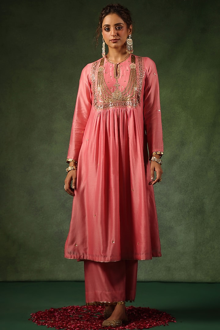 Pink Chanderi Silk Zardosi Embroidered Kurta Set by Niti Bothra at Pernia's Pop Up Shop