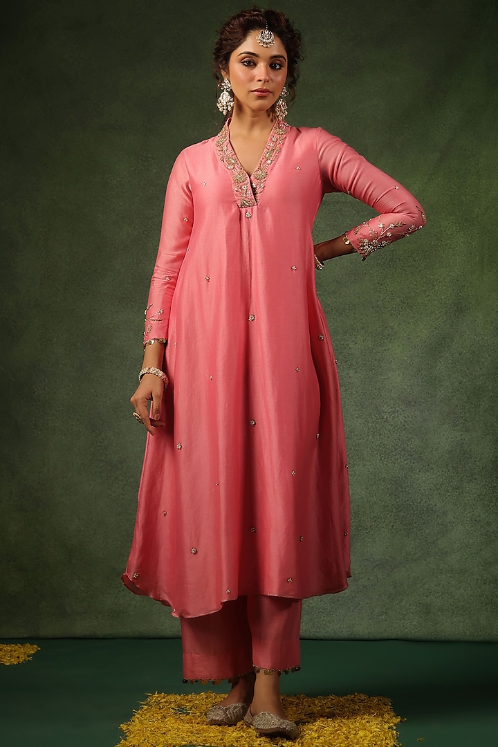 Pink Chanderi Silk Zardosi Embroidered Kurta Set by Niti Bothra at Pernia's Pop Up Shop