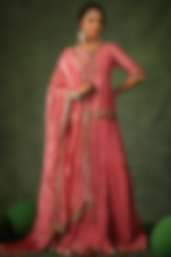 Peach Chanderi Silk & Habutai Silk Crushed Wedding Lehenga Set by Niti Bothra at Pernia's Pop Up Shop