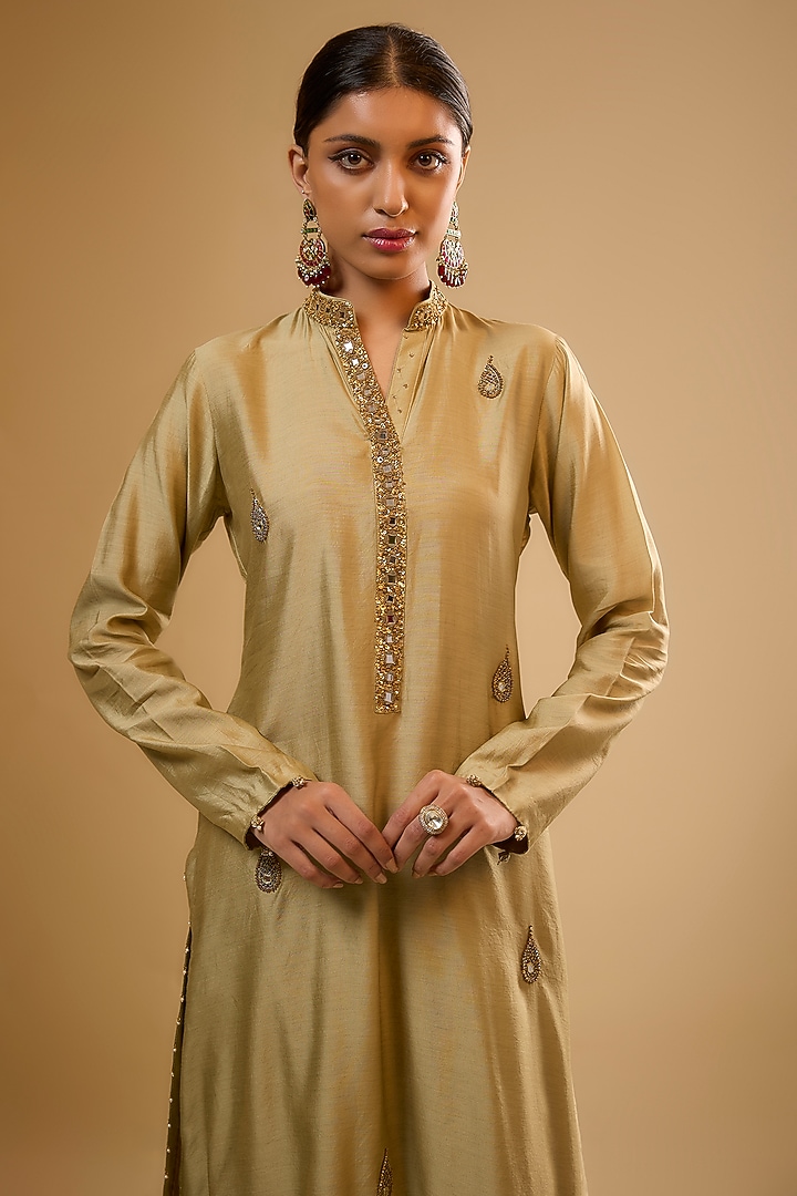 Light Green Chiniya Silk Zardosi Embroidered Kurta Set by Niti Bothra at Pernia's Pop Up Shop