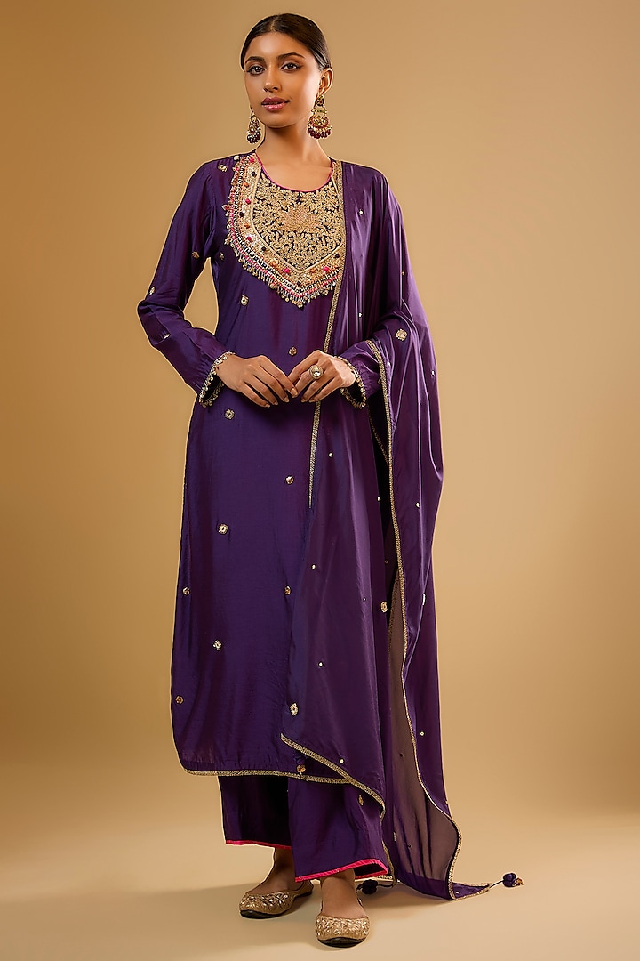 Purple Chiniya Silk Zardosi Embroidered Kurta Set by Niti Bothra at Pernia's Pop Up Shop
