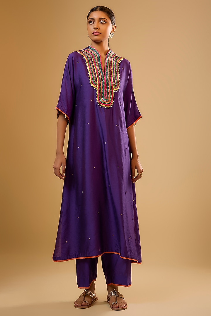 Purple Chiniya Silk Zardosi Embroidered Kurta Set by Niti Bothra at Pernia's Pop Up Shop