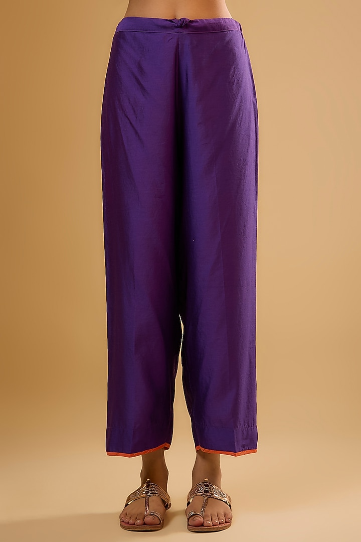 Purple Chiniya Silk Zardosi Embroidered Kurta Set by Niti Bothra at Pernia's Pop Up Shop