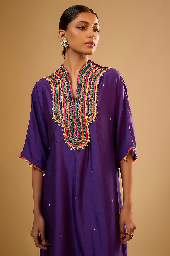 Purple Chiniya Silk Zardosi Embroidered Kurta Set by Niti Bothra at Pernia's Pop Up Shop