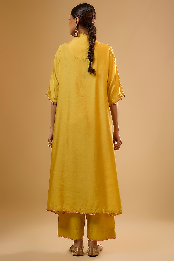 Yellow Chiniya Silk Zardosi Embroidered Kurta Set by Niti Bothra at Pernia's Pop Up Shop