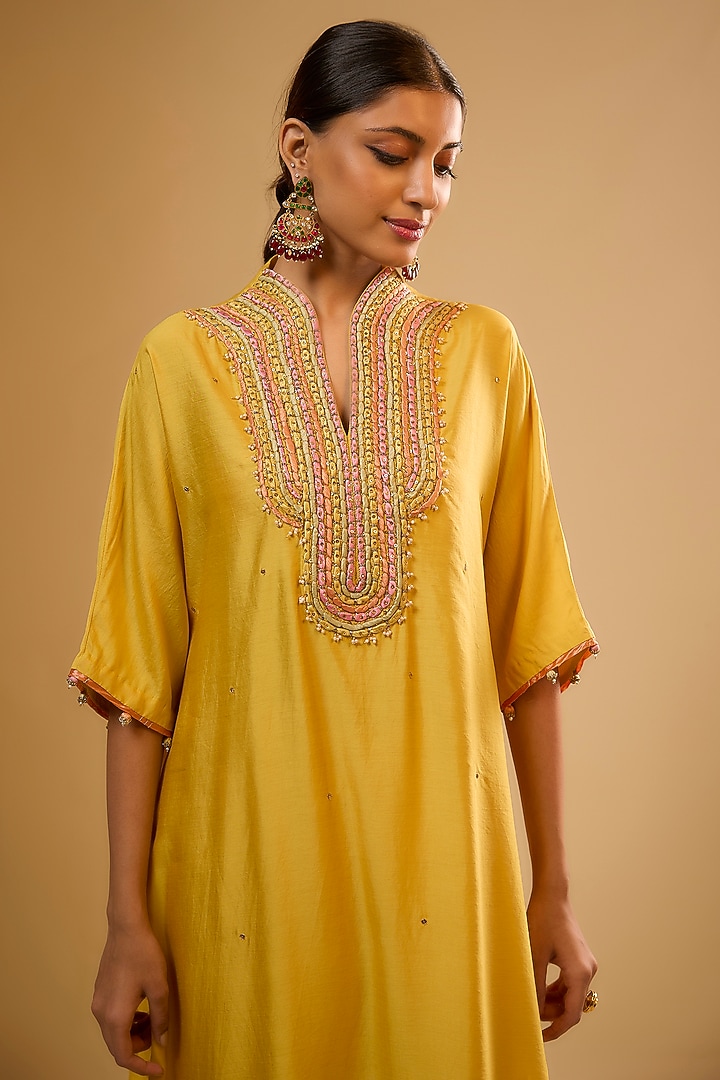 Yellow Chiniya Silk Zardosi Embroidered Kurta Set by Niti Bothra at Pernia's Pop Up Shop