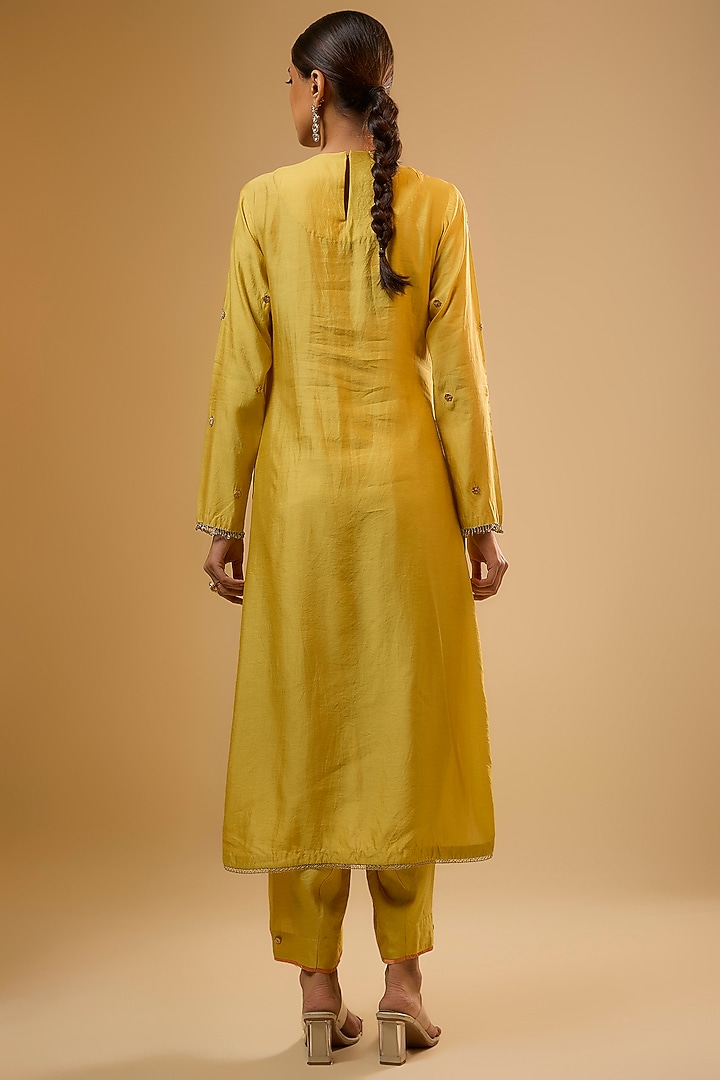 Yellow Chiniya Silk Zardosi Embroidered Kurta Set by Niti Bothra at Pernia's Pop Up Shop
