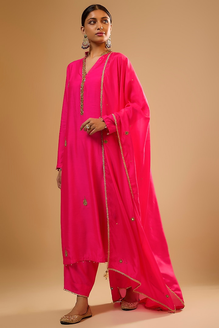 Hot Pink Chiniya Silk Zardosi Embroidered Kurta Set by Niti Bothra at Pernia's Pop Up Shop