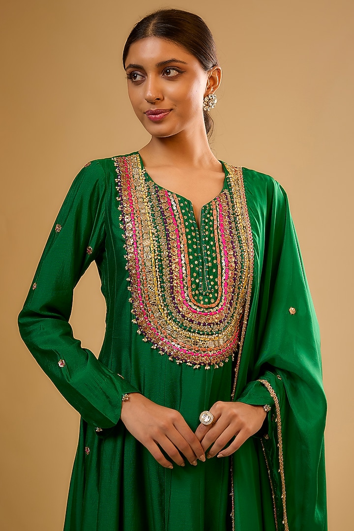 Green Chiniya Silk Zardosi Embroidered Kalidar Kurta Set by Niti Bothra at Pernia's Pop Up Shop