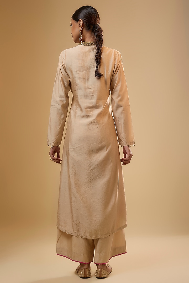 Ivory Chiniya Silk Zardosi Embroidered Kurta Set by Niti Bothra at Pernia's Pop Up Shop