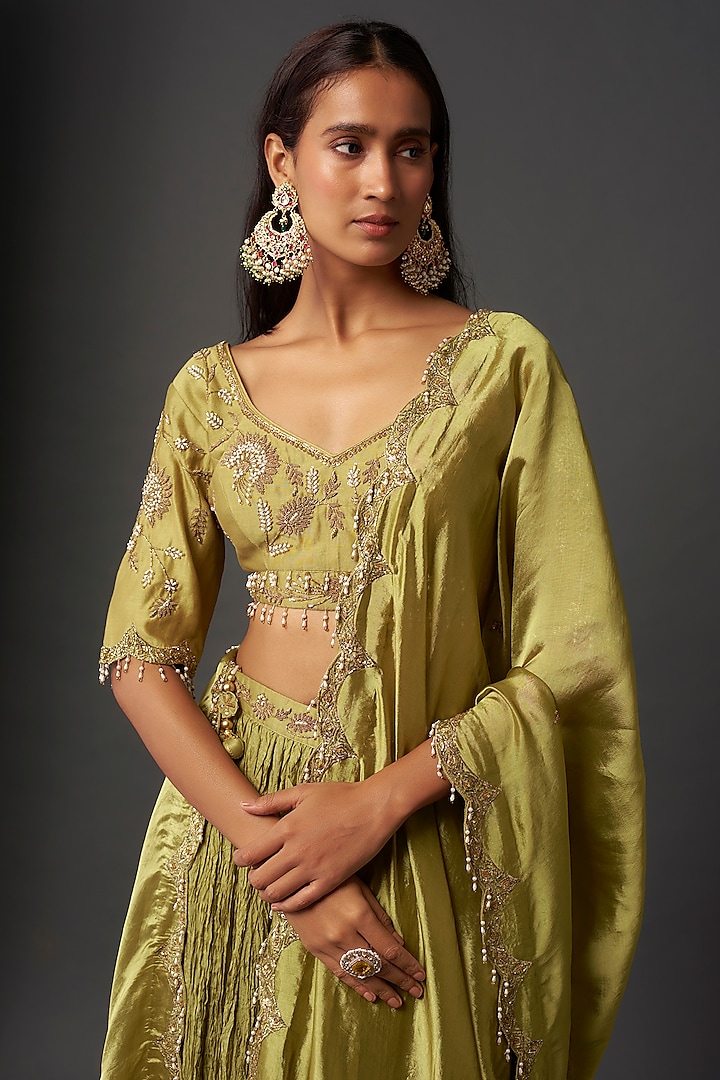 Green Crushed Silk Embroidered Wedding Lehenga Set by Niti Bothra at Pernia's Pop Up Shop