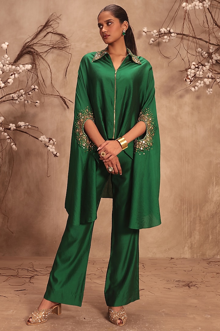 Green Chiniya Silk Zardosi Embroidered Cape Set by Niti Bothra at Pernia's Pop Up Shop