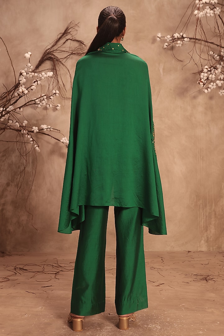 Green Chiniya Silk Zardosi Embroidered Cape Set by Niti Bothra at Pernia's Pop Up Shop