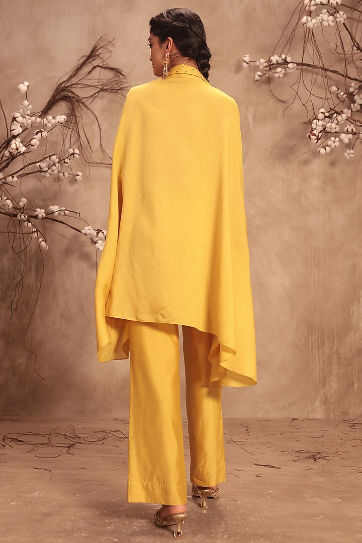Dark Yellow Chiniya Silk Zardosi Embroidered Cape Set by Niti Bothra at Pernia's Pop Up Shop
