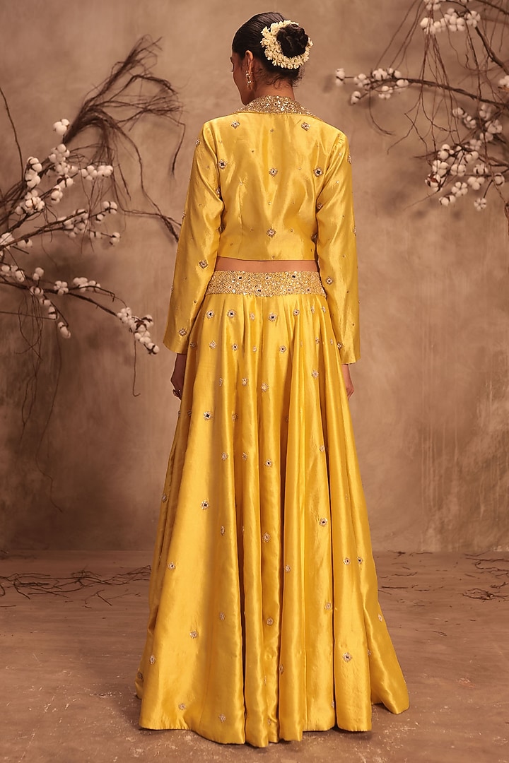 Yellow Silk Embroidered Jacket Wedding Lehenga Set by Niti Bothra at Pernia's Pop Up Shop