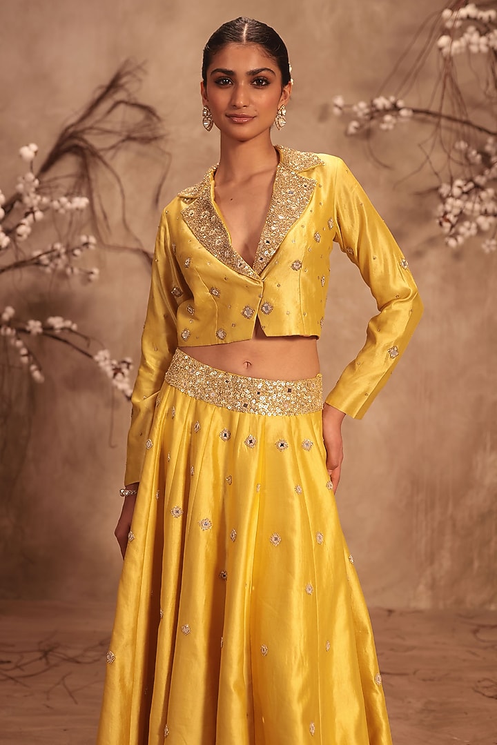 Yellow Silk Embroidered Jacket Wedding Lehenga Set by Niti Bothra at Pernia's Pop Up Shop
