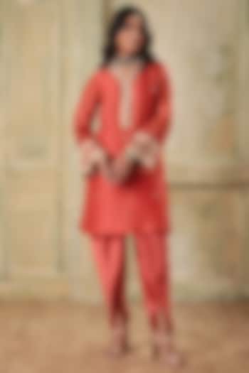 Orange Organza Zardosi Embroidered Kurta Set by Niti Bothra at Pernia's Pop Up Shop