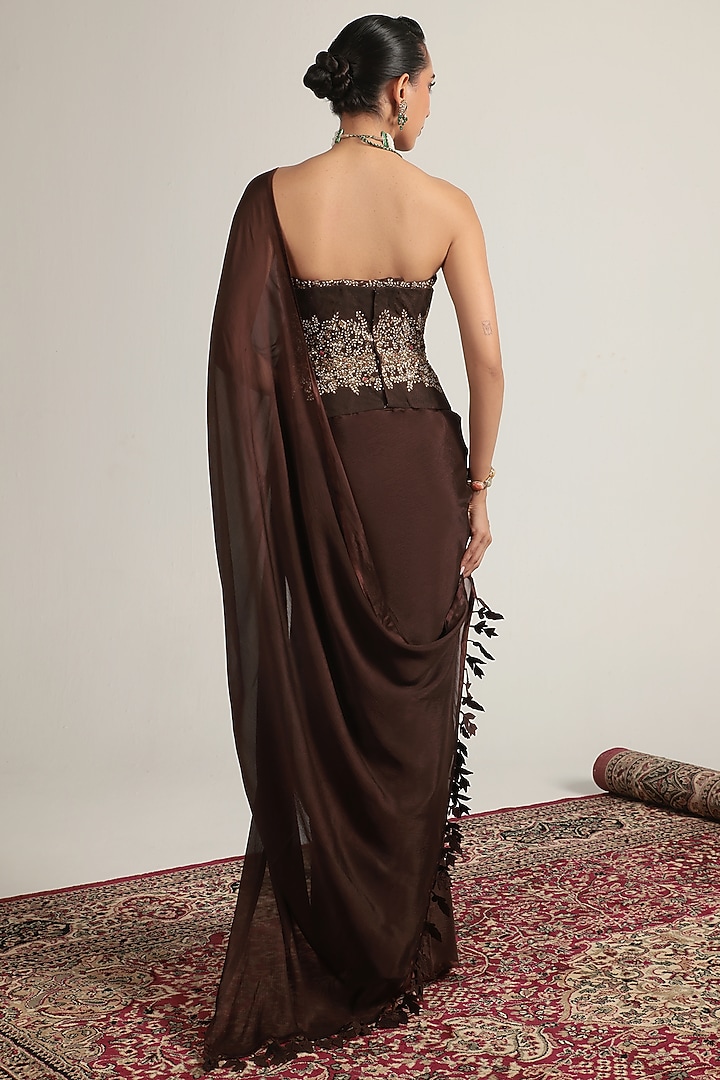 Brown Crepe Wedding Saree Set by Niti Bothra at Pernia's Pop Up Shop