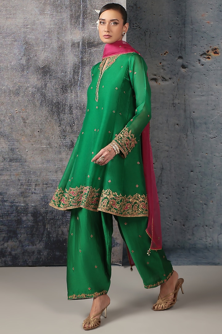 Green Organza Applique Embroidered Kalidar Kurta Set by Niti Bothra at Pernia's Pop Up Shop