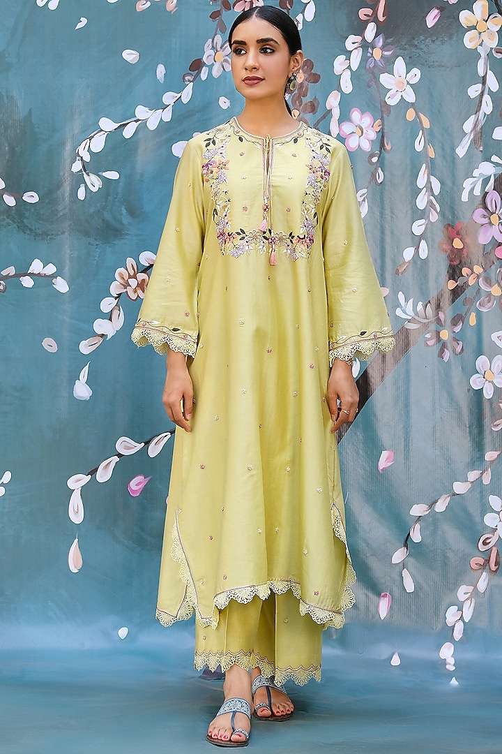 Mint Green Chanderi Silk Kurta Set by Niti Bothra at Pernia's Pop Up Shop