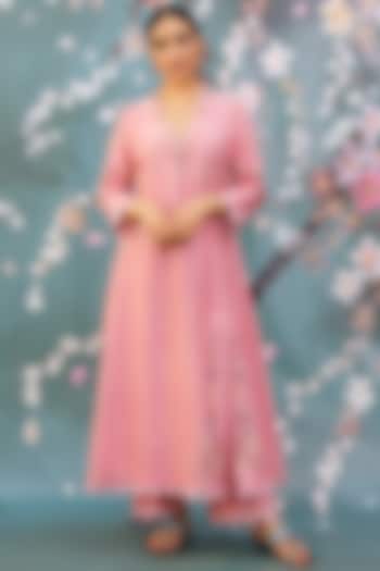 Pink Chanderi Silk Kurta Set by Niti Bothra at Pernia's Pop Up Shop
