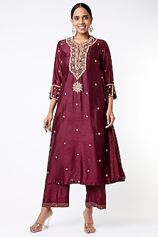product-color-Wine