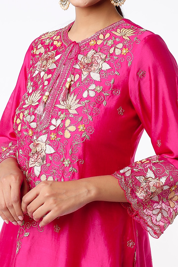 Neon Fuchsia Silk Chanderi Kurta Set by Niti Bothra at Pernia's Pop Up Shop
