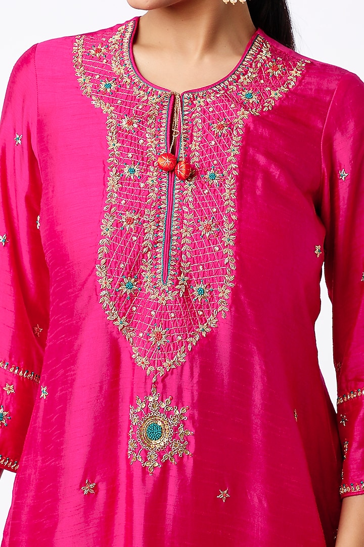 Neon Fuchsia Silk Kurta Set by Niti Bothra at Pernia's Pop Up Shop