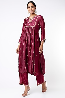 product-color-Maroon