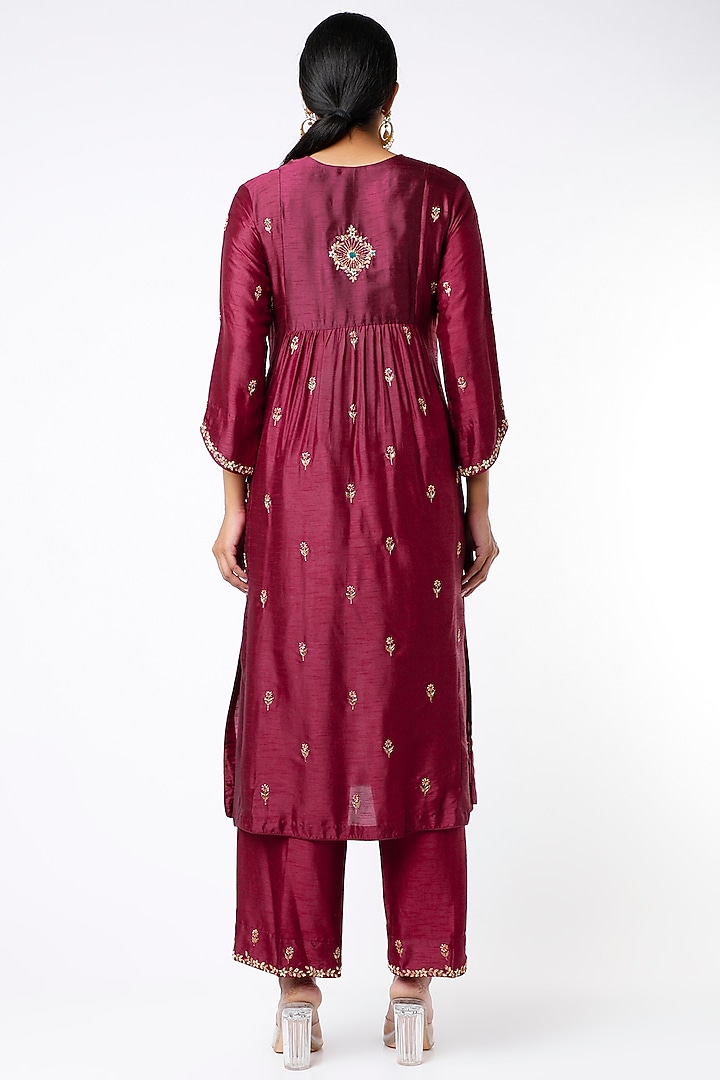 Maroon Kurta Set With Zardosi Work by Niti Bothra at Pernia's Pop Up Shop
