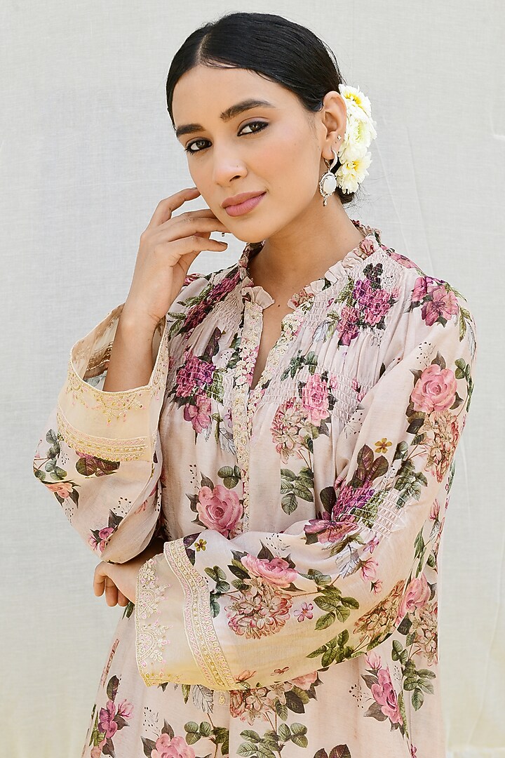 Ivory Silk Printed & Embroidered Kurta Set by Niti Bothra at Pernia's Pop Up Shop