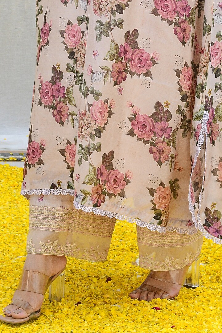 Ivory Silk Printed & Embroidered Kurta Set by Niti Bothra at Pernia's Pop Up Shop