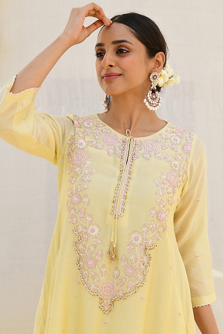 Lemon Yellow Silk Hand Embroidered Kurta Set by Niti Bothra at Pernia's Pop Up Shop