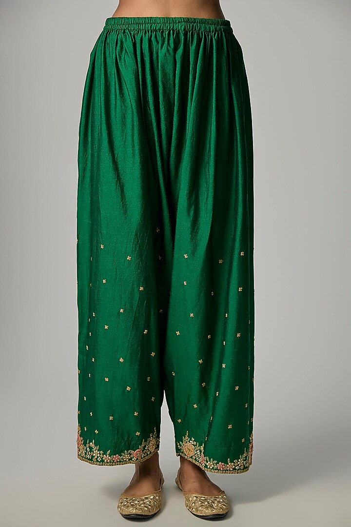 Green Silk Zardosi Embroidered Kurta Set by Niti Bothra at Pernia's Pop Up Shop