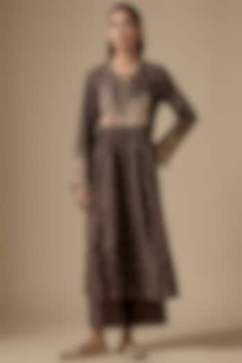Brown Silk Tencel Zardosi Embroidered Kurta Set by Niti Bothra at Pernia's Pop Up Shop
