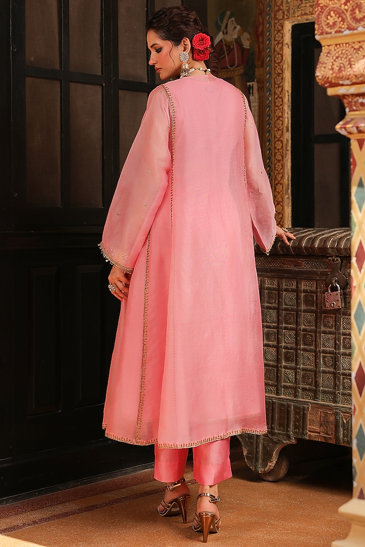 Light Pink Organza Tikki Embroidered Kurta Set by Niti Bothra at Pernia's Pop Up Shop