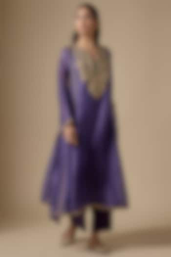 Purple Organza Zardosi Embroidered Long Pheran Kurta Set by Niti Bothra at Pernia's Pop Up Shop