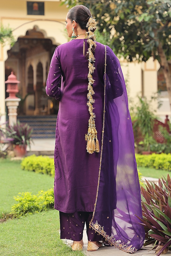 Purple Chiniya Silk Applique Embroidered Kurta Set by Niti Bothra at Pernia's Pop Up Shop