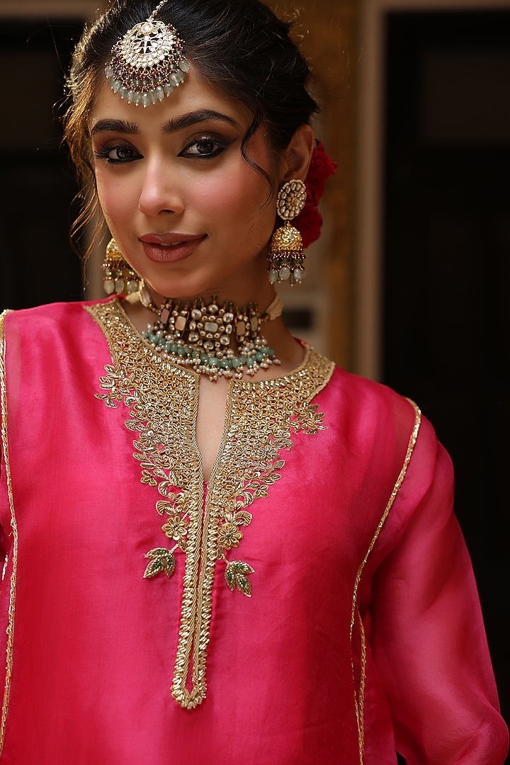 Pink Organza Tikki Embroidered Kurta Set by Niti Bothra at Pernia's Pop Up Shop