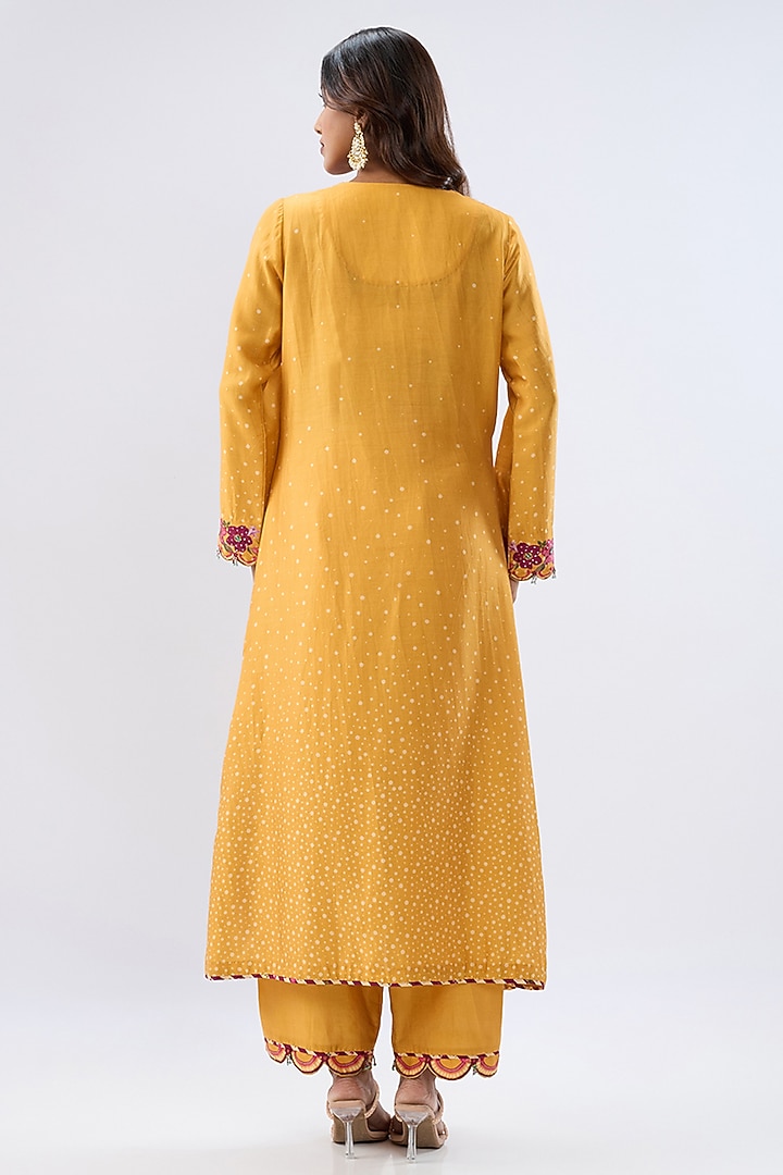 Yellow Silk Tencel Thread Embroidered & Printed Scalloped Kurta Set by Niti Bothra at Pernia's Pop Up Shop