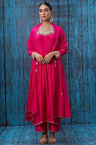 Pink Embroidered Kurta Set by Niti Bothra