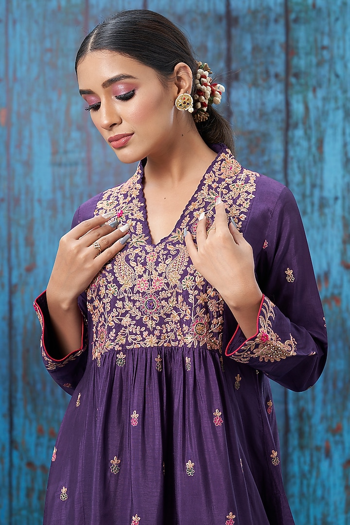 Purple Silk Embroidered Kurta Set by Niti Bothra at Pernia's Pop Up Shop