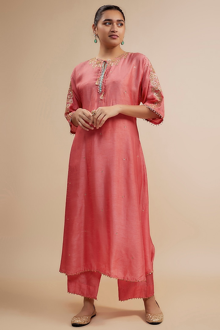 Pink Silk Zardosi Hand Embroidered Kurta Set by Niti Bothra at Pernia's Pop Up Shop