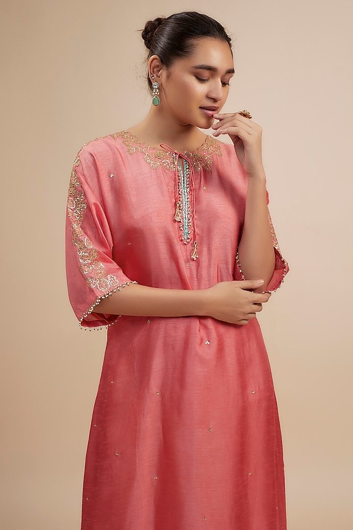Pink Silk Zardosi Hand Embroidered Kurta Set by Niti Bothra at Pernia's Pop Up Shop