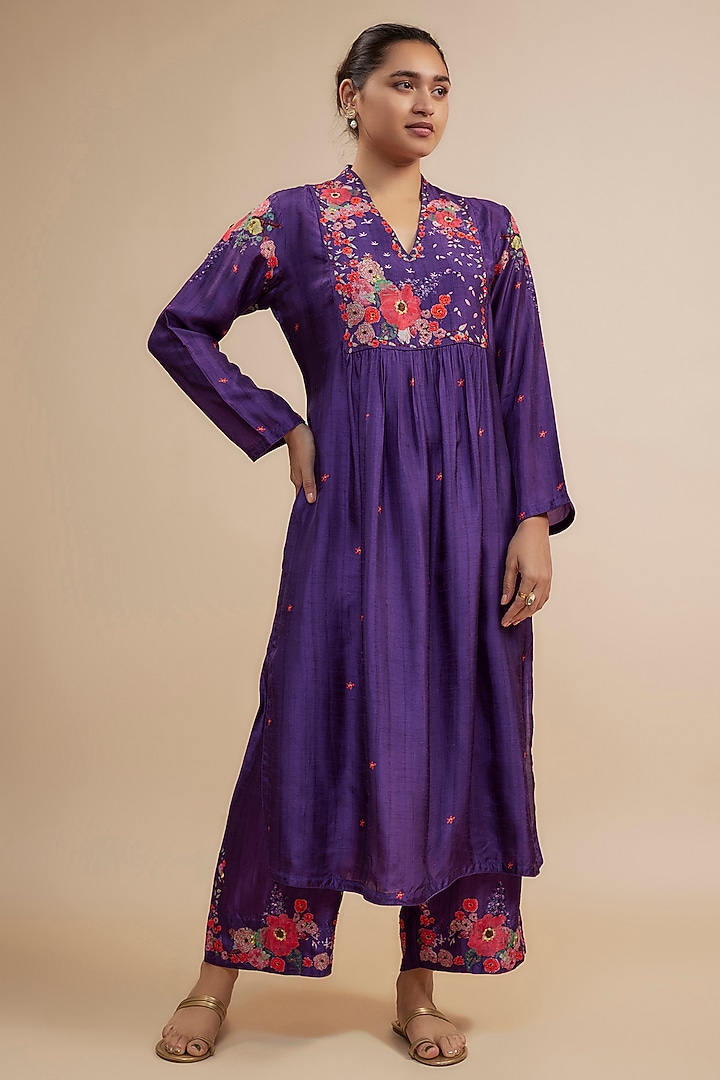 Purple Silk Floral Printed & Sequins Work Kurta Set by Niti Bothra at Pernia's Pop Up Shop