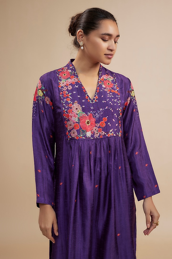 Purple Silk Floral Printed & Sequins Work Kurta Set by Niti Bothra at Pernia's Pop Up Shop